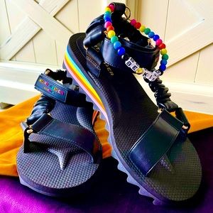 NEW ! Kurt Geiger Rainbow sandals